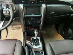 Xe Toyota Fortuner 2.4G 4x2 AT 2019