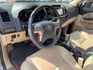 Xe Toyota Fortuner 2.7V 4X2 AT 2016