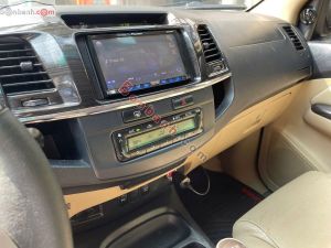 Xe Toyota Fortuner 2.7V 4X2 AT 2016