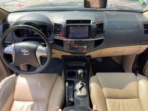 Xe Toyota Fortuner 2.7V 4X2 AT 2016