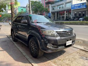 Xe Toyota Fortuner 2.7V 4X2 AT 2016