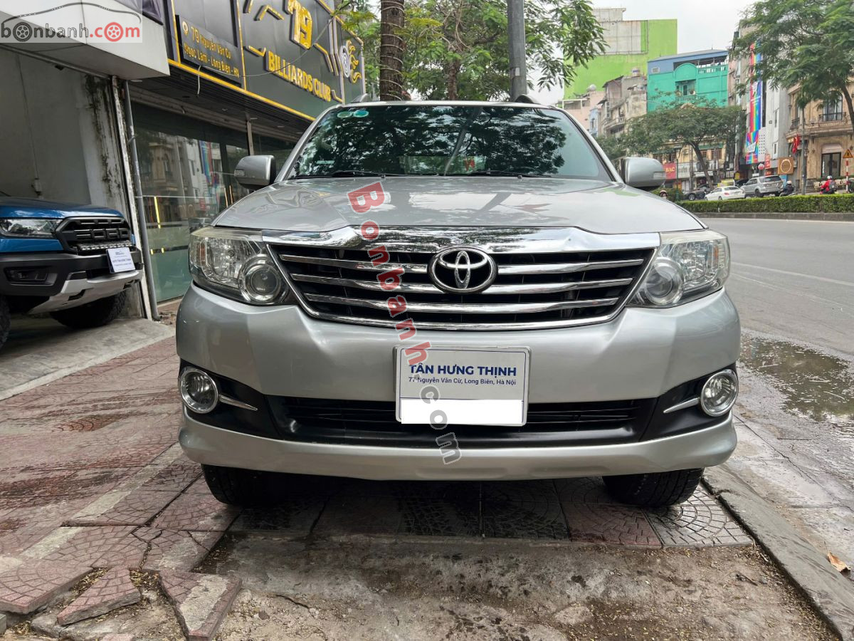 Toyota Fortuner 2.7V 4x2 AT