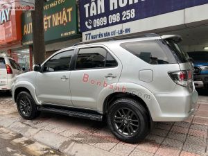 Xe Toyota Fortuner 2.7V 4x2 AT 2015