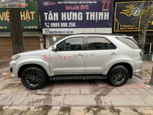 Xe Toyota Fortuner 2.7V 4x2 AT 2015