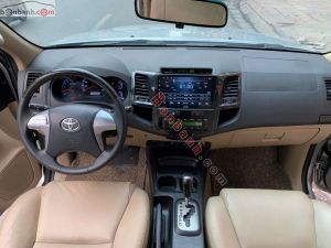 Xe Toyota Fortuner 2.7V 4x2 AT 2015