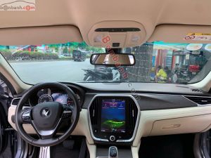 Xe VinFast Lux A 2.0 Premium 2.0 AT 2020