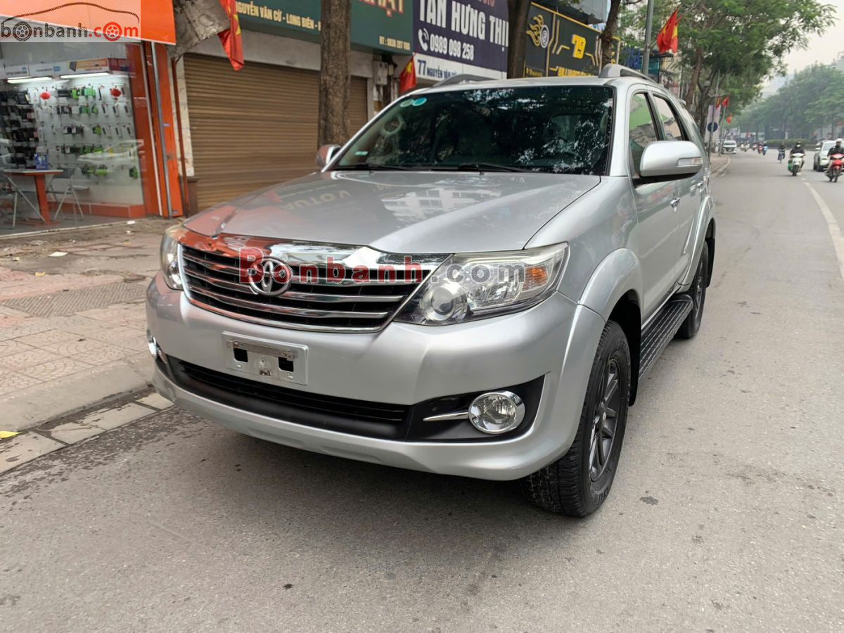 Toyota Fortuner 2.7V 4x2 AT 2015