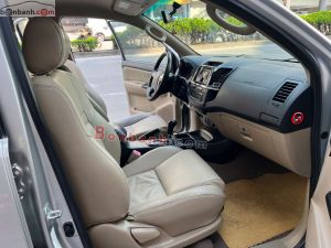 Xe Toyota Fortuner 2.7V 4x2 AT 2015