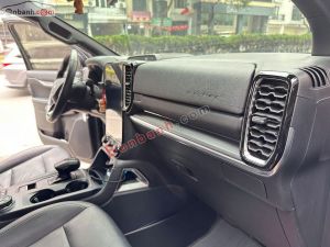 Xe Ford Everest Titanium Plus 2.0L 4x4 AT 2023