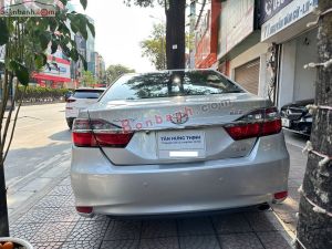 Xe Toyota Camry 2.0E 2015