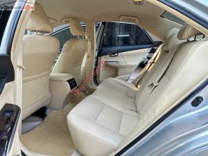 Xe Toyota Camry 2.0E 2015