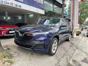 Xe VinFast Lux SA 2.0 Base 2.0 AT 2021