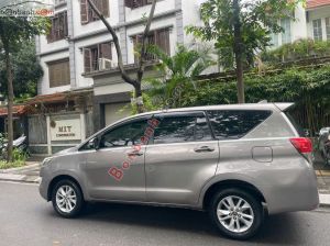 Xe Toyota Innova 2.0E 2016