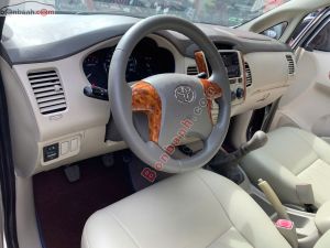 Xe Toyota Innova 2.0E 2015